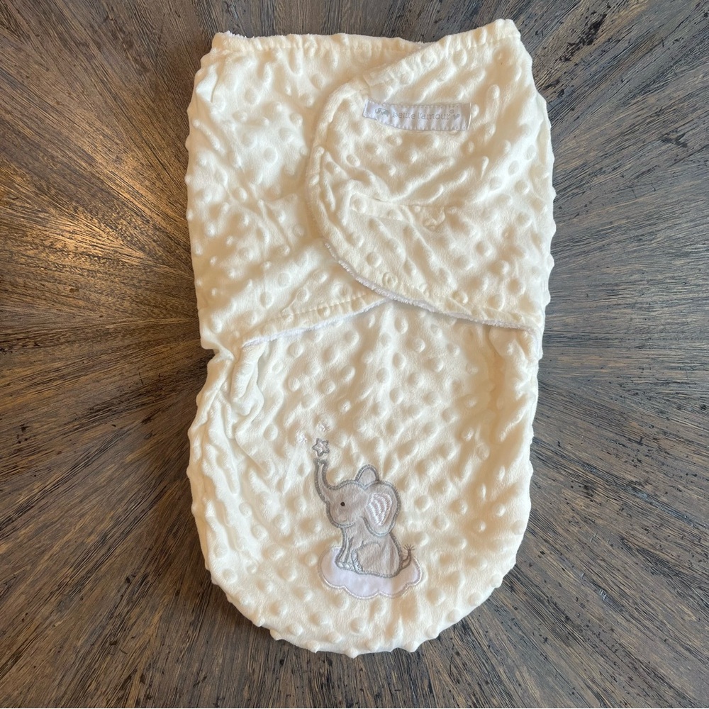 Petite L’Amour Cream Baby Swaddle with Elephant Appliqué – Super Soft - Picture 6 of 8